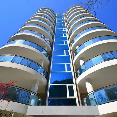 Modern Flat 80 Mt From The